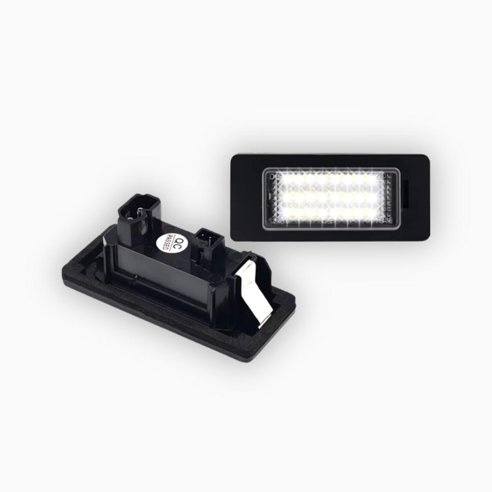 PLACCHETTE LUCI TARGA LED CANBUS BMW E90 E82 E60 E39 COMPATIBILI OE